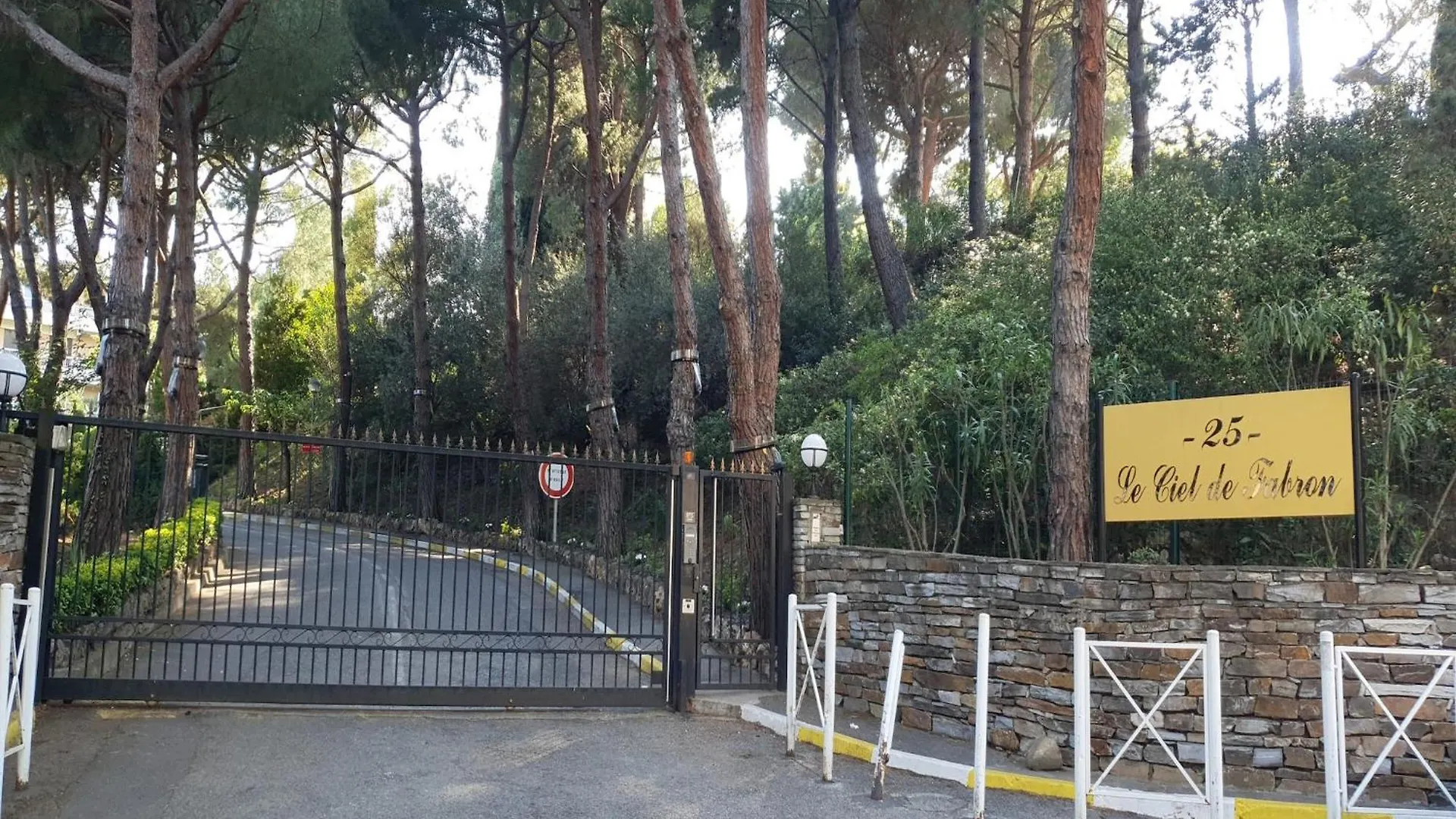 Classy Apartment In Nice With Pool And Private Parking Place Villa