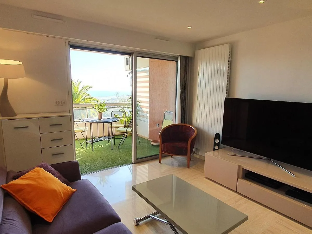 Classy Apartment In Nice With Pool And Private Parking Place 0*,  Francia