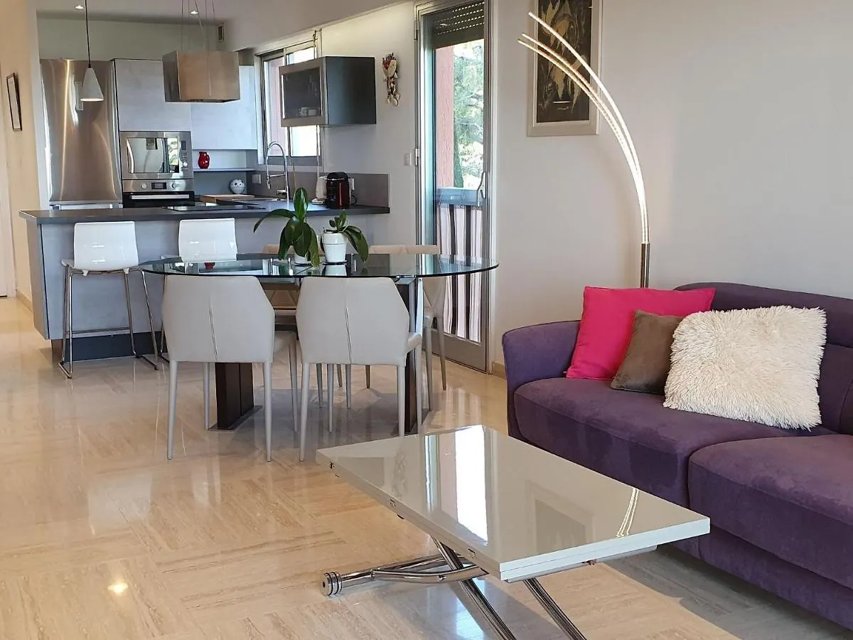 Classy Apartment In Nice With Pool And Private Parking Place 0*,