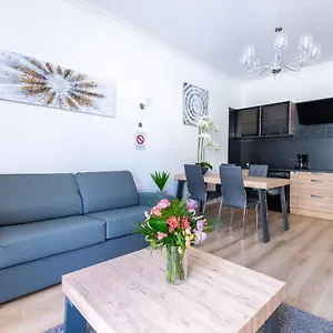 Apartment Sunny And Modern Baquis Flat, Nice
